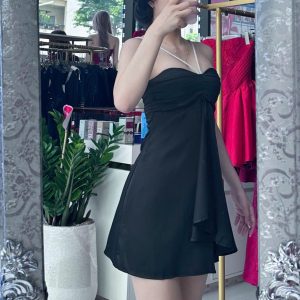 VÁY ĐEN HAI DÂY CÚP NGỰC XÒE